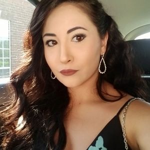 Meet your Posher, Loujain